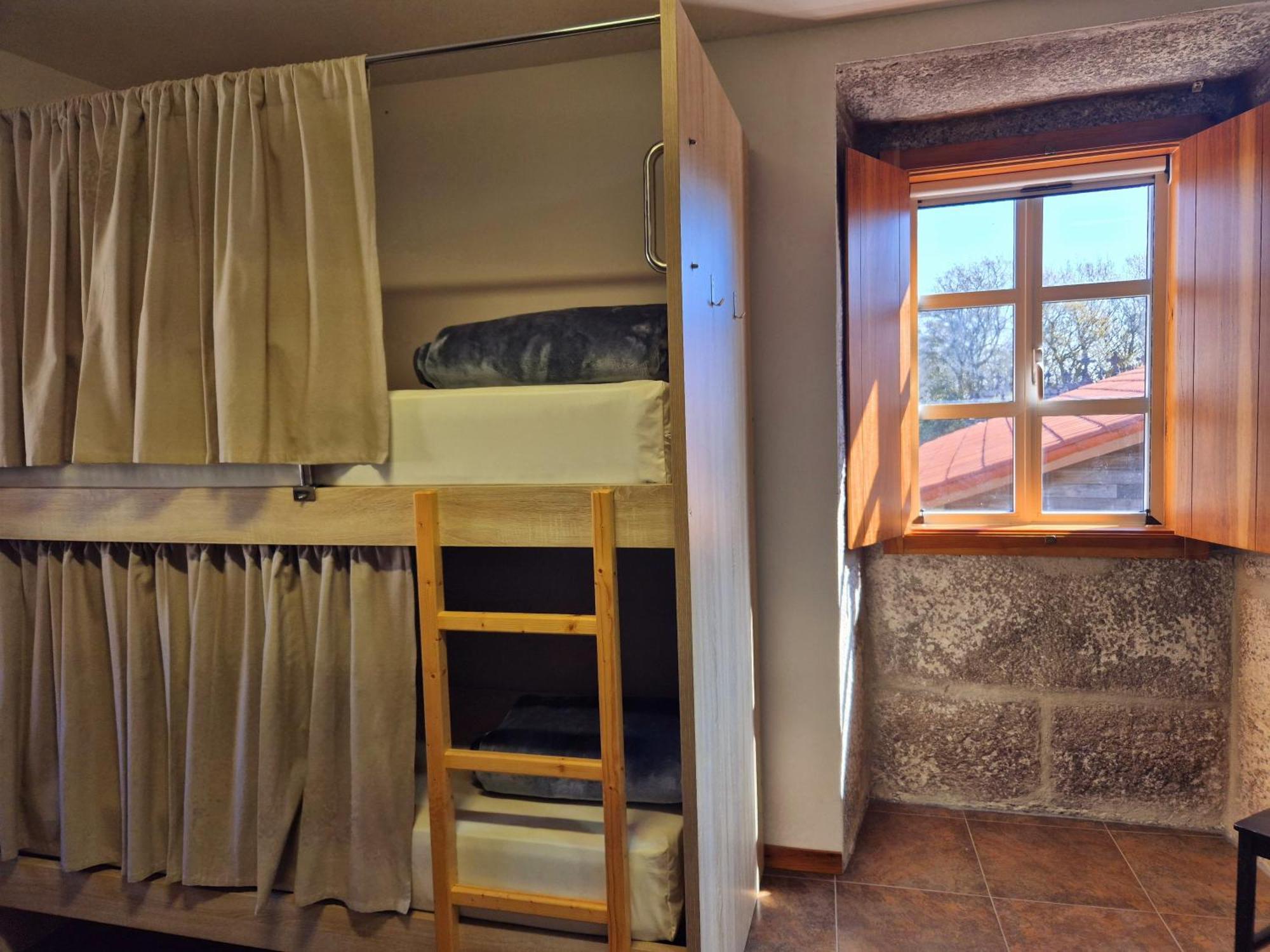 Albergue Rectoral San Mamede Da Pena Exclusive For Pilgrims Negreira Exterior foto