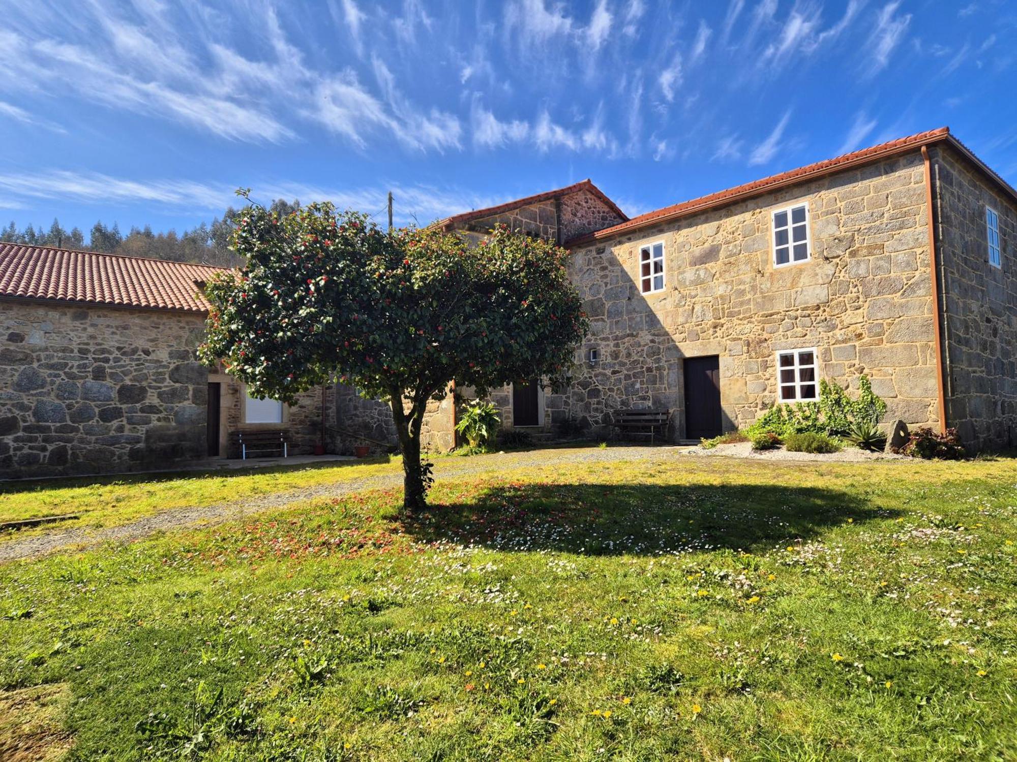 Albergue Rectoral San Mamede Da Pena Exclusive For Pilgrims Negreira Exterior foto